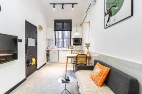 Shanghai Hills&XING 3067 Homestay Near Line 1&13 and Fuxing Park